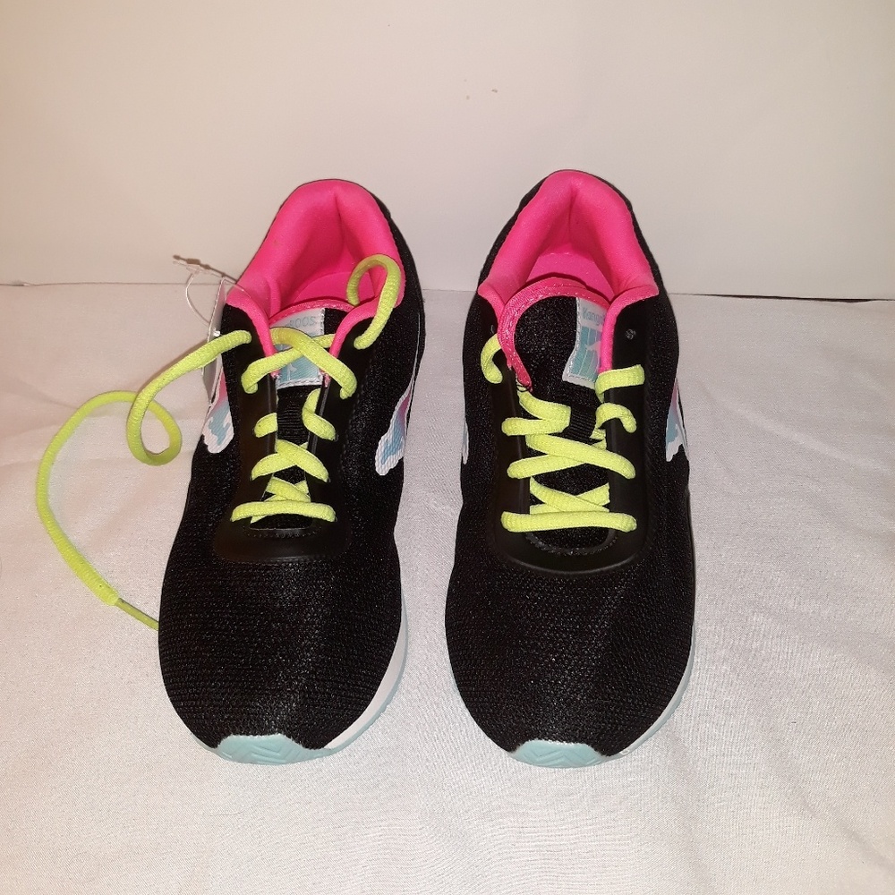 Kids size 4 sneakers